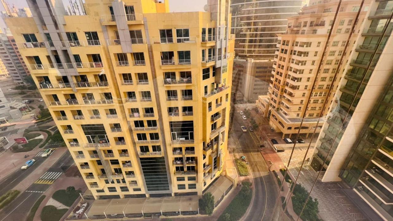Homestay Double Window Partition In Tecom Near Metro