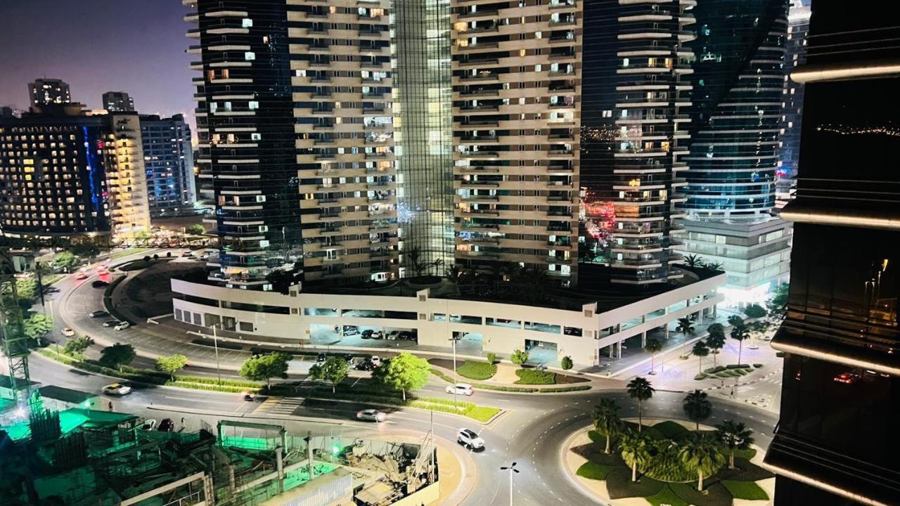 Homestay Double Window Partition In Tecom Near Metro